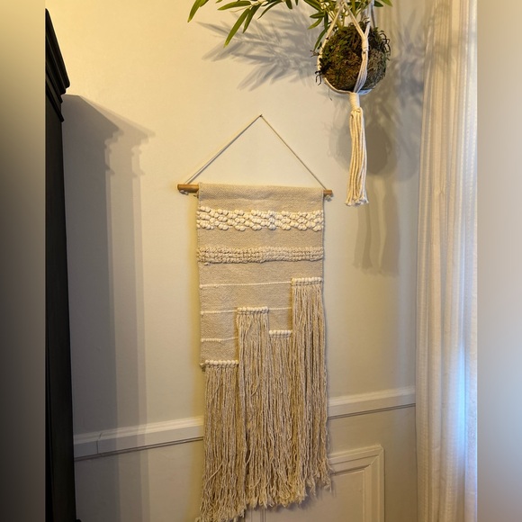 Large Woven Wall Tapestry - Picture 1 of 6